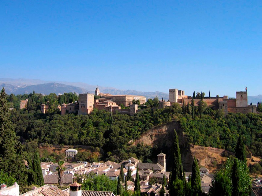 El Conjunto Monumental de la Alhambra y el Generalife, el ms visitado con 360.364 visitas en los primeros meses del ao 
